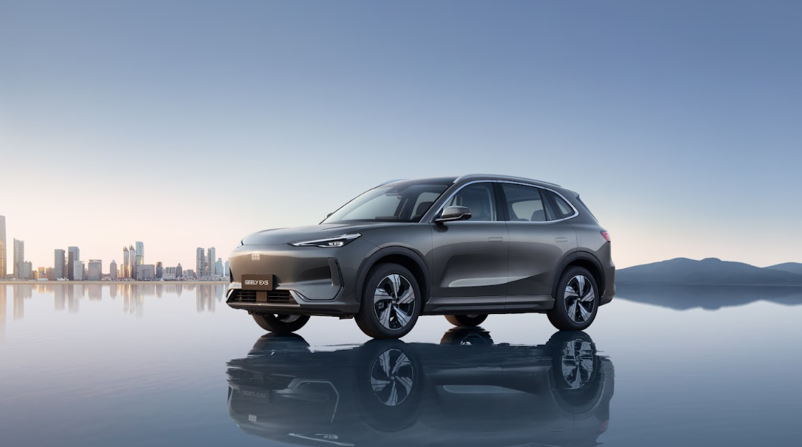 Geely EX5.png