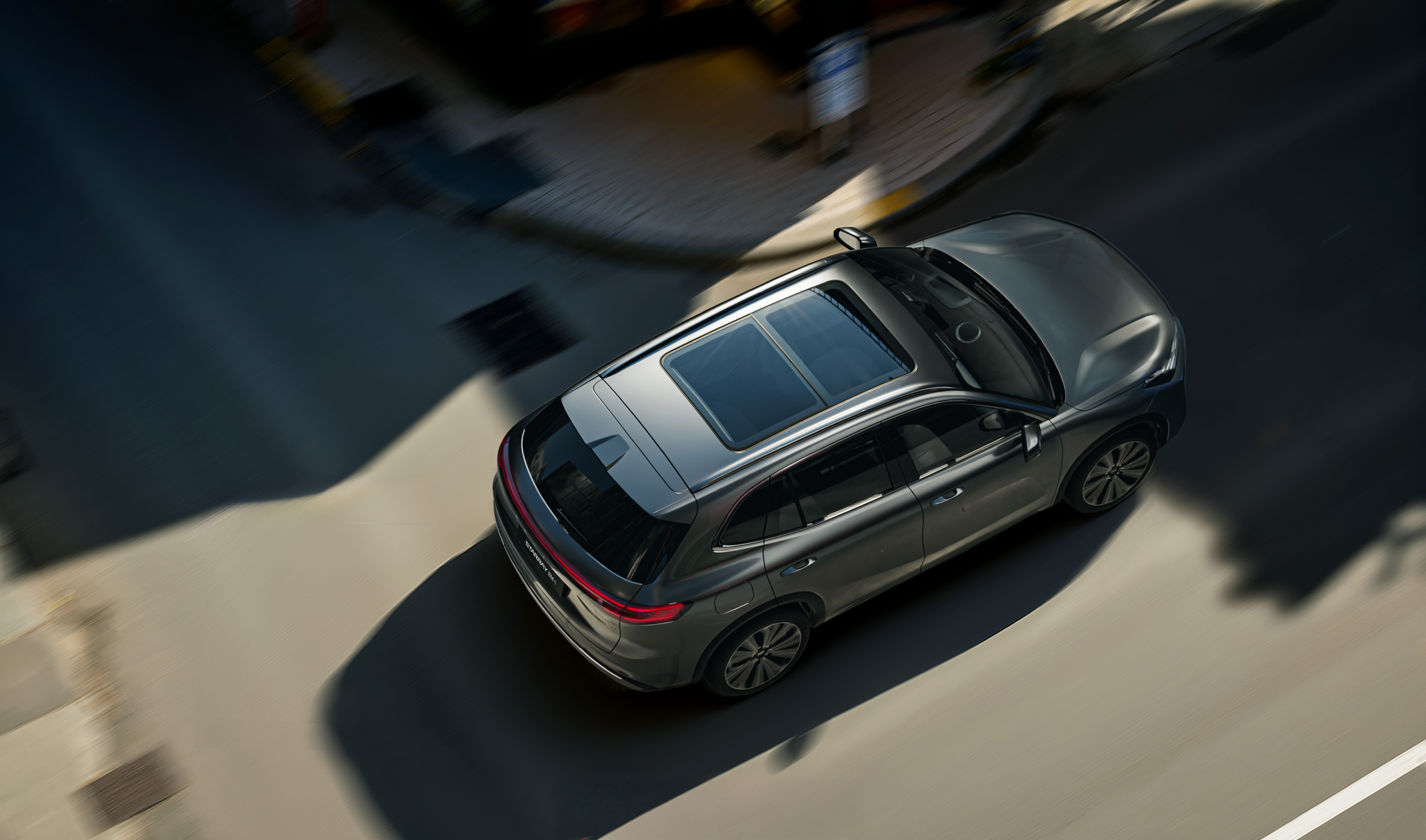 Starray EM-i Exterior